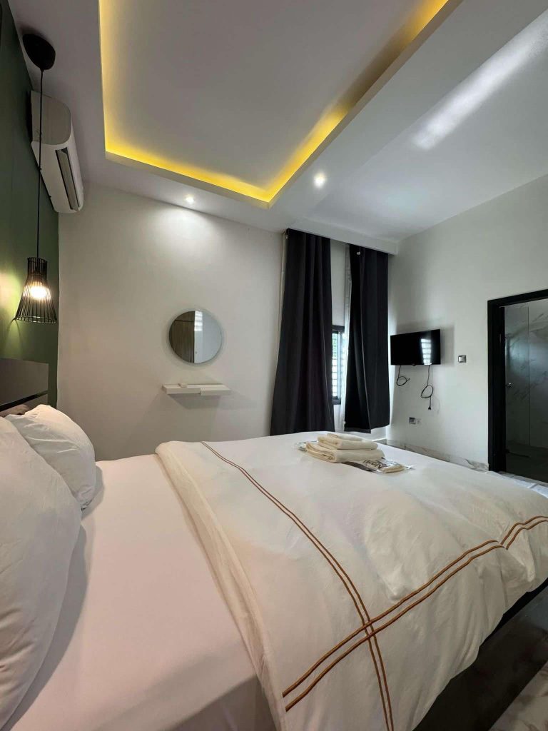 0bbe0220-11e0-4cc2-a9cd-6fd4e629dcfe