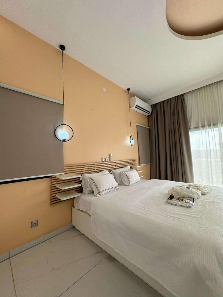 67583e52-5e55-4ddb-adfb-661affb9f88c