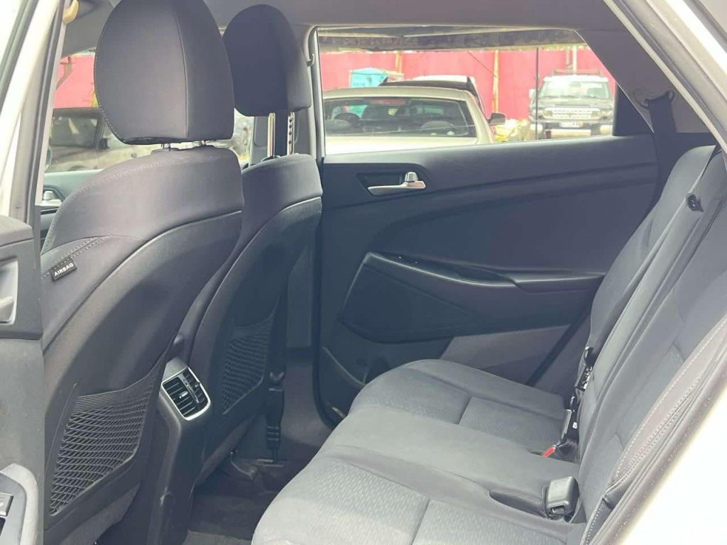 a8407b36-28f2-4417-a715-d68e1e1fb2ae