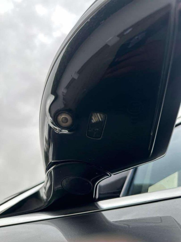 c7dbd500-21a4-4a81-90c4-2da18c779aca