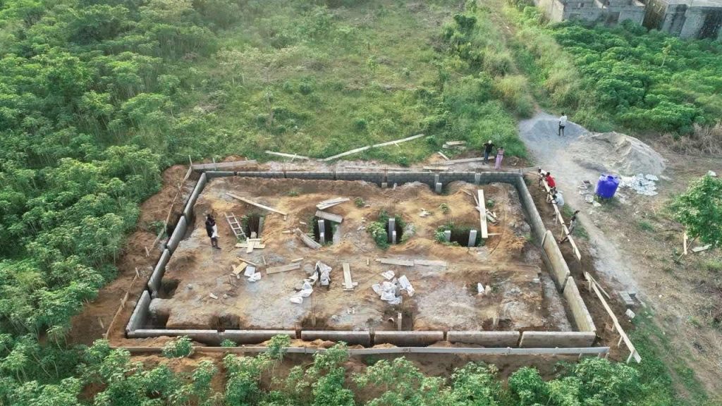 b06b999e-7db7-47e2-99e0-8311d106e022