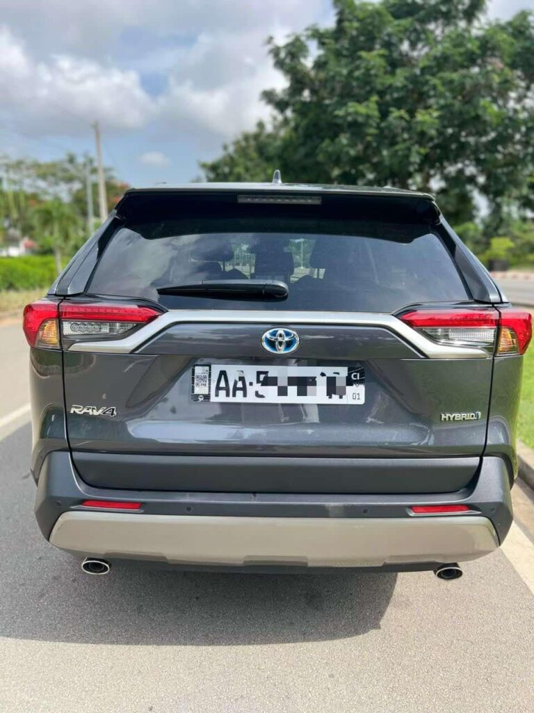 b5d31ff4-4cca-42e0-a2ee-6257fa310903