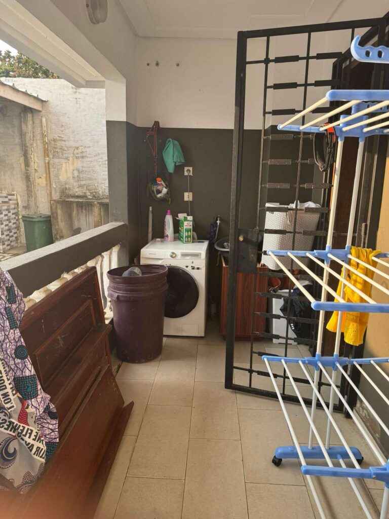 04400fce-d5bc-400e-a3e1-1f3072dee278