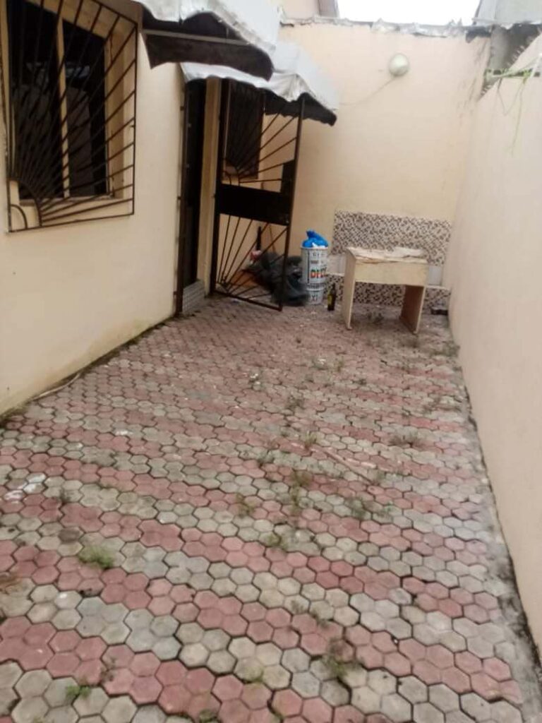 f9da8d79-77f1-4f4b-9812-02951d497928